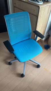 Steelcase Think Meeting Chair