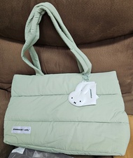 กระเป๋าผ้าไนลอน Starbucks + miffy **ของแท้** Collection 23 Dec24