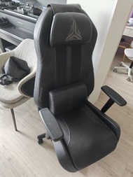 OSIM uThrone Gaming Chair Black