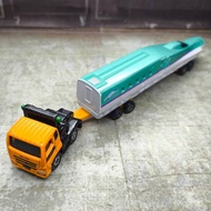 Long Type Tomica No.122 Mitsubishi Fuso Super Great H5 shinkansen Carrier