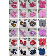 crocs Baby 2nd Hand Very Good Condition Filled With Jibits According To The Picture Measuring Size I