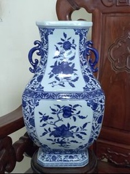青花瓷花瓶