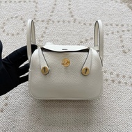 ✨閒置新Hermes/愛馬仕 mini lindy手提包單肩包 奶油白金扣tc皮 K刻 💛正品保障