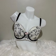 34DD — Victoria’s Secret BBV Demi Bra (fits 36D)