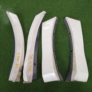 Toyota Alphard ANH10 Fender Skirt (random colour)