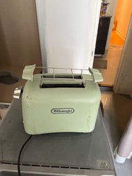 Delonghi toaster