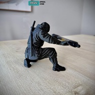 HFDC Creative Desk Organizer Knight Pen Holder Stand  Themed Resin Decor for Artists Writers Home Of