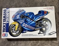 Tamiya 1/12 Tech 3 Yamaha YZR500  01