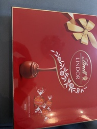 Lindt Lindor 牛奶巧克力禮盒（未拆包裝）（新）