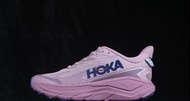 Hoka One One Challenger 8