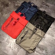 CK 雙肩包 2018新款 Calvin Klein 背包 男女休閑運動旅行包 防水包 後背包 旅行包 大容量 電腦背包