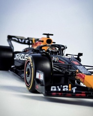 F1 賽車模型 1:24 Burago Red Bull RB19 Max Verstappen 比美高紅牛RB19