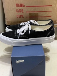 Vans authentic premium Us8  era yeezy 990 992
