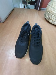 Rubber shoes/size 9/ukay