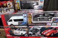 Kyosho First Mini-Z 遙控車    1套 3架 ～^黑，白 hiace ，電鍍銀地通嗱 聖誕節優惠套裝
