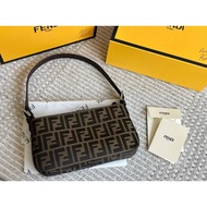 FENDI Fendi Presbyopia Underarm Mahjong Bag Fendi Presbyopia