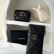 S5464-Chanel 19系列黑羊皮金釦拉鍊零錢包