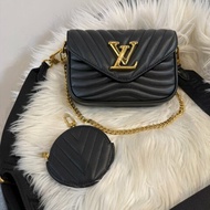 LV New Wave Multi-Pochette 黑色小牛皮斜背包