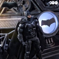 MCFARLANE BATMAN BEN AFFLECK JUSTICE LEAGUE ULTIMATE BATMAN COLLECTION RUN DC MULTIVERSE