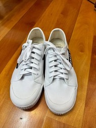 Agnes b 白色布鞋