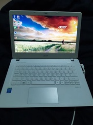 Acer laptop i5/win 8/4gb/1000gb hdd/14.5inch