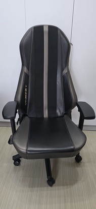OSIM OS-8215 uThrone V 電競天王椅V