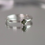 捷克隕石Moldavite鑽切S925銀四爪鑲戒指 能量之王 靈性之石