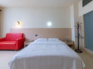 Hechi Jintong Business Hotel