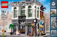 LEGO 10251 Brick Bank / 21303 Wall E