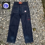 CELANA CARPENTER ECKO PRIA