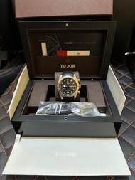 Tudor Black Bay Chrono 79350 （ 原裝NATO帶unworn）  full set unpolished原廠保養去到2024年10月(連原裝皮帶扣&rubber B*不含二