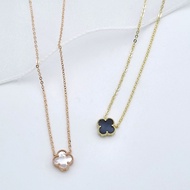 [Mandy] 14K Flower Crober Gemstone Necklace, 585 Gold, 2 Colors, White Shell / Black Onyx, K-Style J