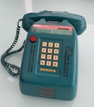 投幣式老電話