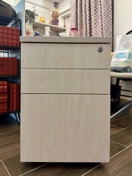 Pedestal 3-drawer cabinet