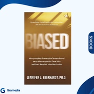 Gramedia Medan - Biased: Revealing the Hidden Prascises Our Ways to See, Thinking, and Acting
