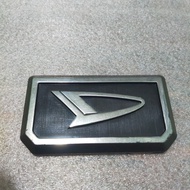 PREMIUM Emblem Logo Daihatsu Taft Original