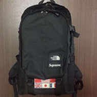 已出售 Supreme The North Face expedition backpack black TNF