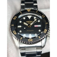 Seiko 5 SRPD57K1 Automatic 100m Water Resistant Black Dial Gold Markers Gents Sports Watch SRPD57 Case size 42.5mm