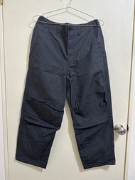 UNIQLO U 寬版降落傘束口褲