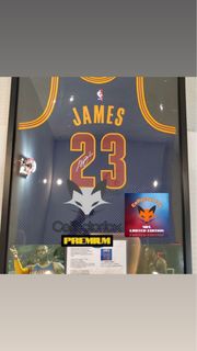 LeBron James 騎士隊23號 簽名球衣 連證書