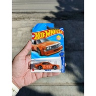Hotwheels bmw 635 Csi