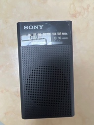 Sony收音機 +Teledevice收音機 Dse 聆聽Listening