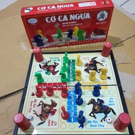 Magnetic seahorse chess set 29cm x 29cm