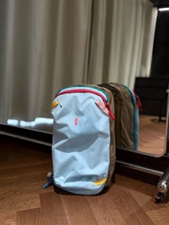 男 女 Cotopaxi FP Movement Allpa Mini 20L 旅行背包