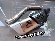 ชุดท่อสลิปออน GPX Demon Gr200R แสตนเลสเกรด 304 อย่างดีสวมปลายท่อแต่งขนาด 2 นิ้ว(51 มม.) + อาคาโพวิค R1สีเงิน