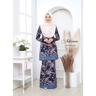 KURUNG ADRIANA by Munaza