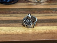 GOODART HLYWD  Claddagh ring - small