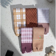 [TS-15] Printed socks, Muslim women's thumb socks with checkered pattern