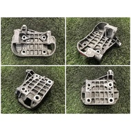 Audi Q7 4L 2005-2015 Alternator Bracket (059903143Q)(CAS 3.0 Diesel Model)(USED)