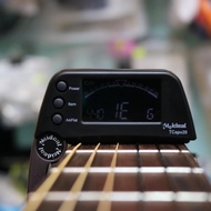 Capo Guitar có tích hợp Tuner lên dây đàn ( Capo Và Tuner Guitar )